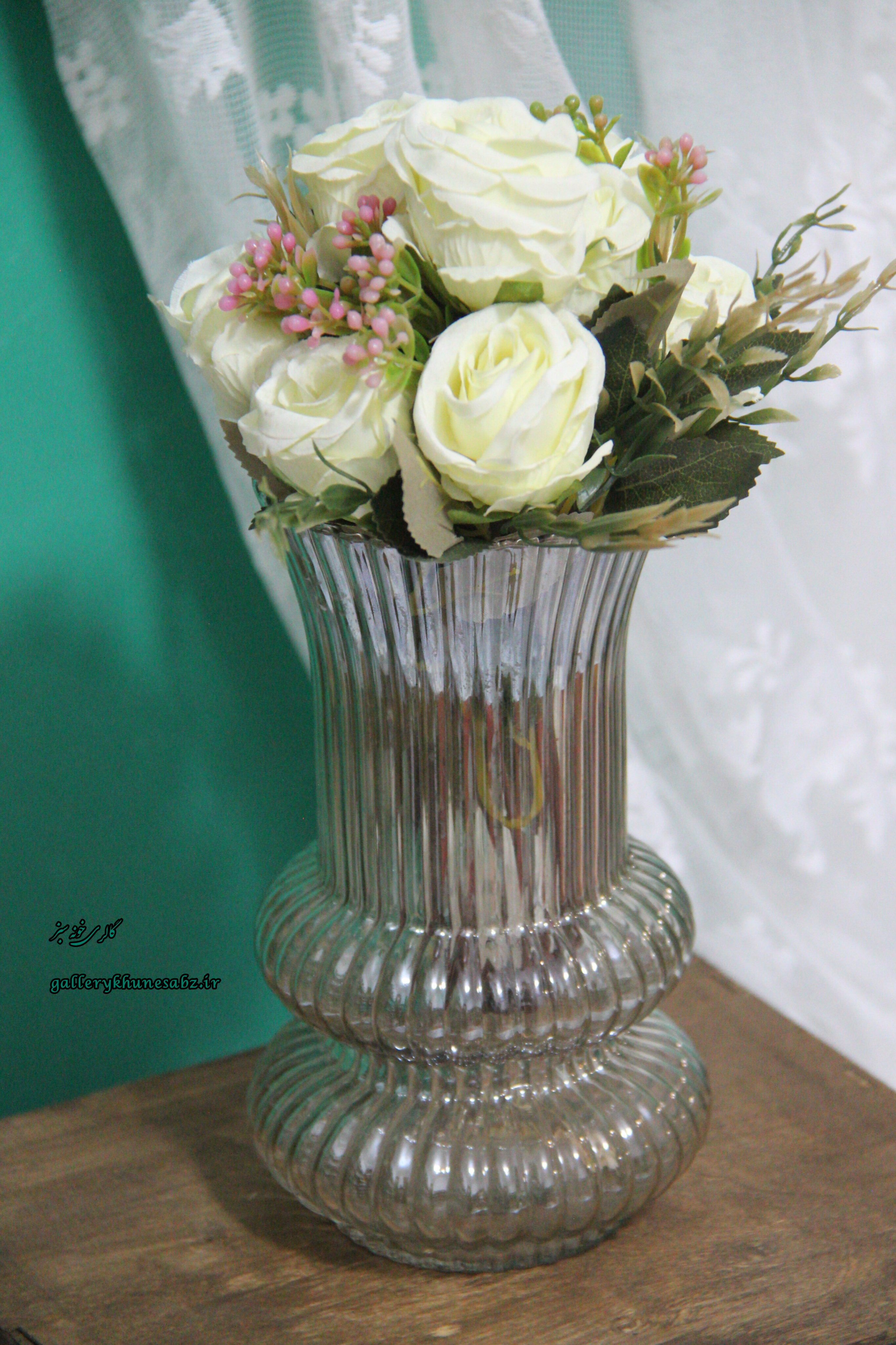 گلدان شیشه ای شیشه شامپاینی کد ۰۱
