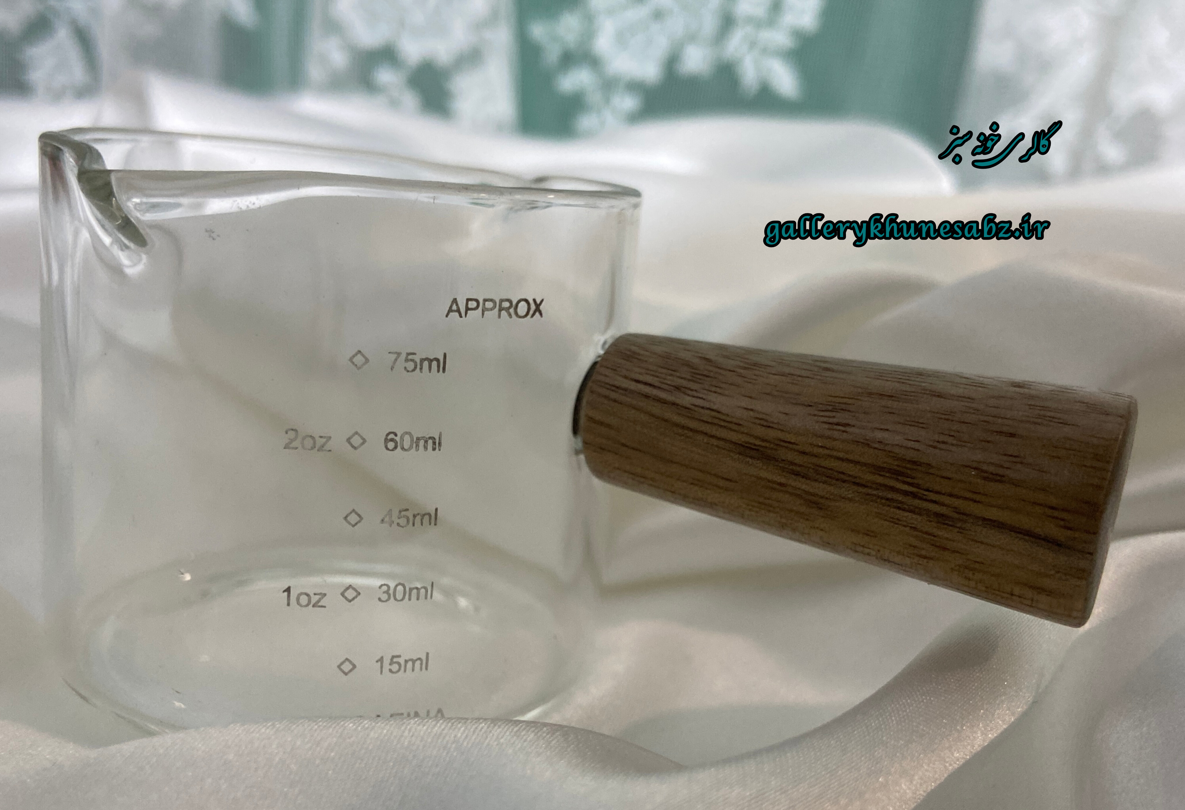 سس خوری پیرکس دسته بامبو
