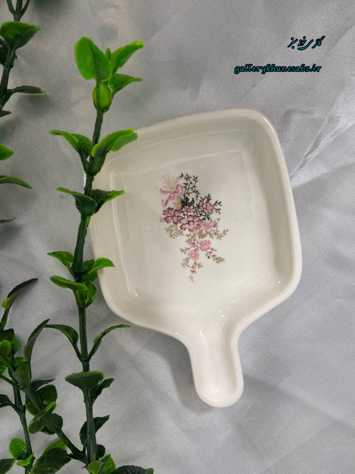 زیر سیگاری سرامیکی گل قرمز