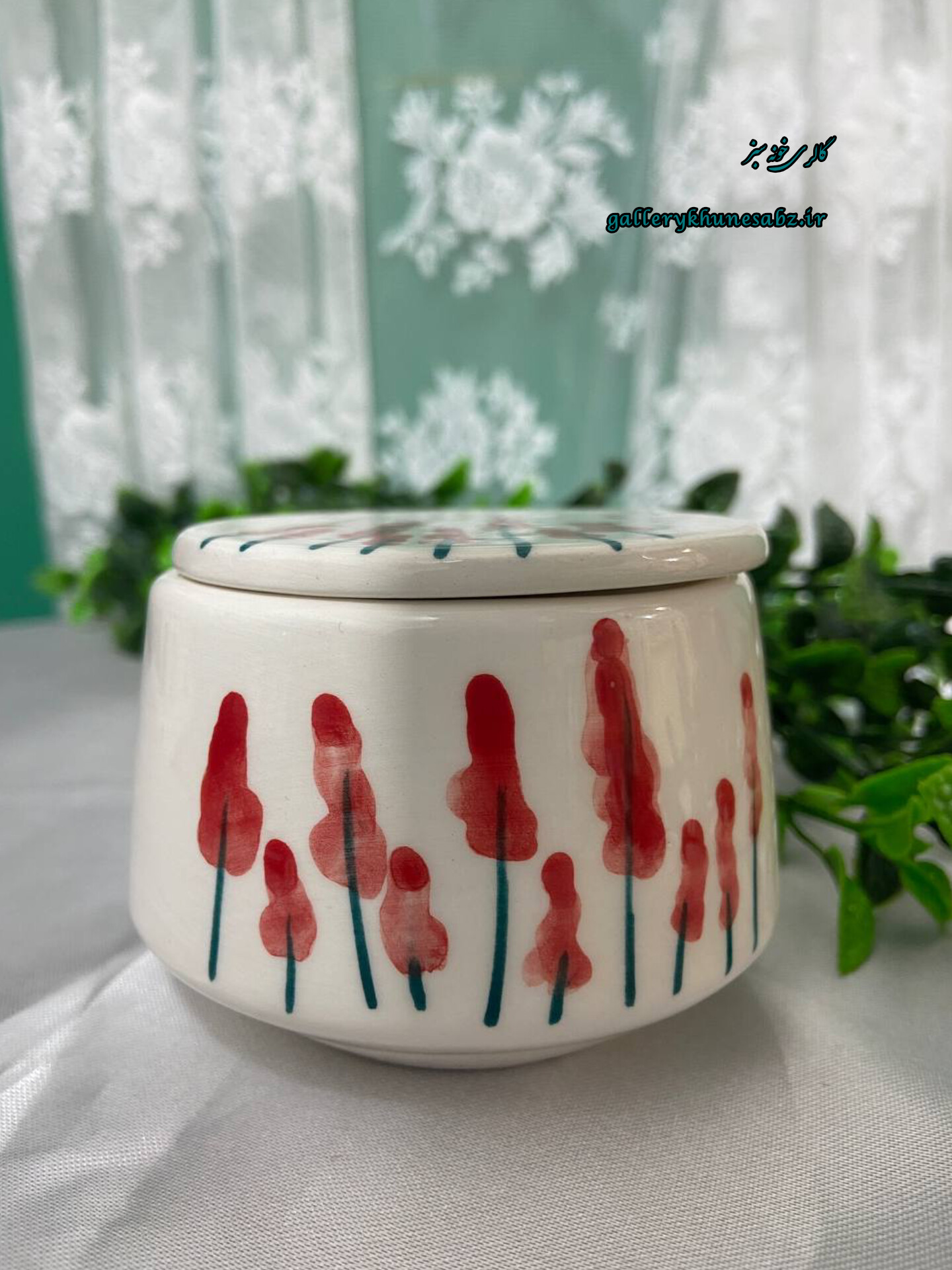 قندان سرامیکی مدل گل قرمز
